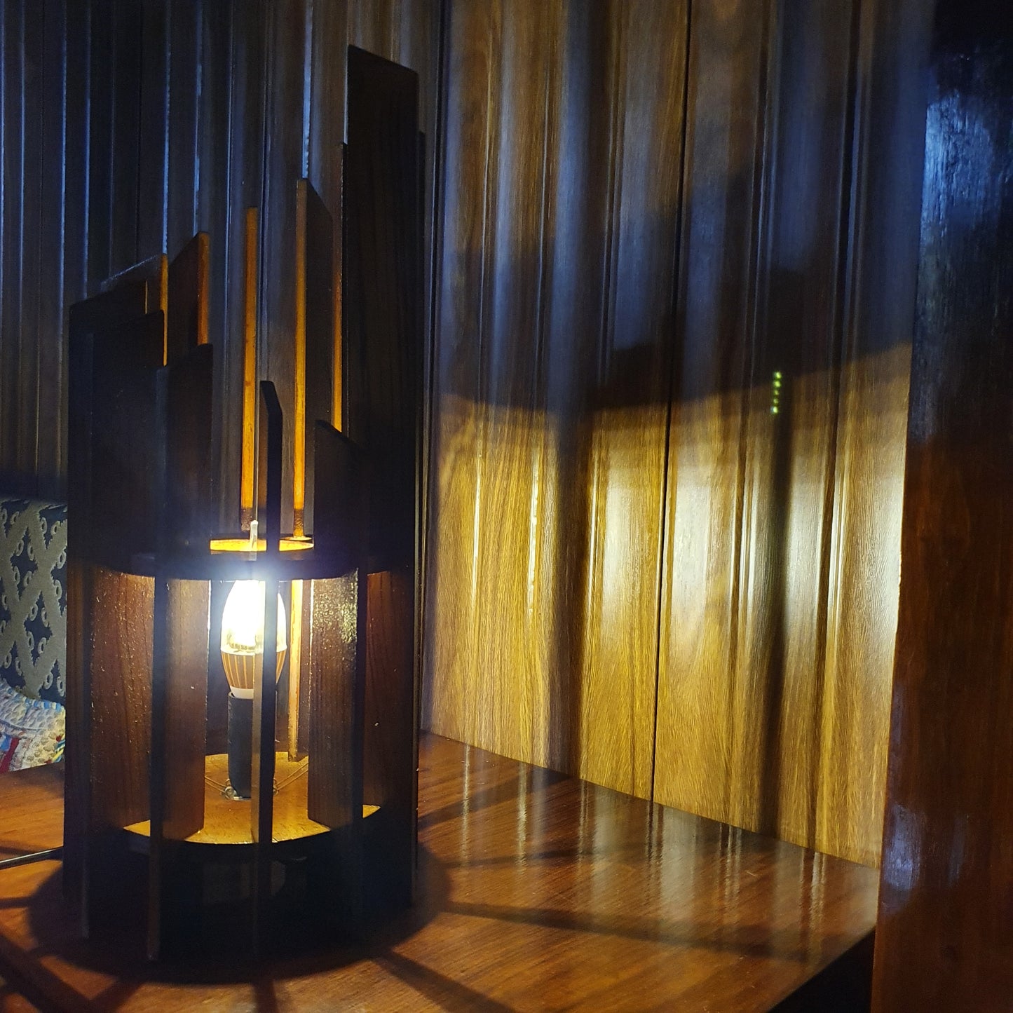 Wooden Table Lamp (D-1 Brown)