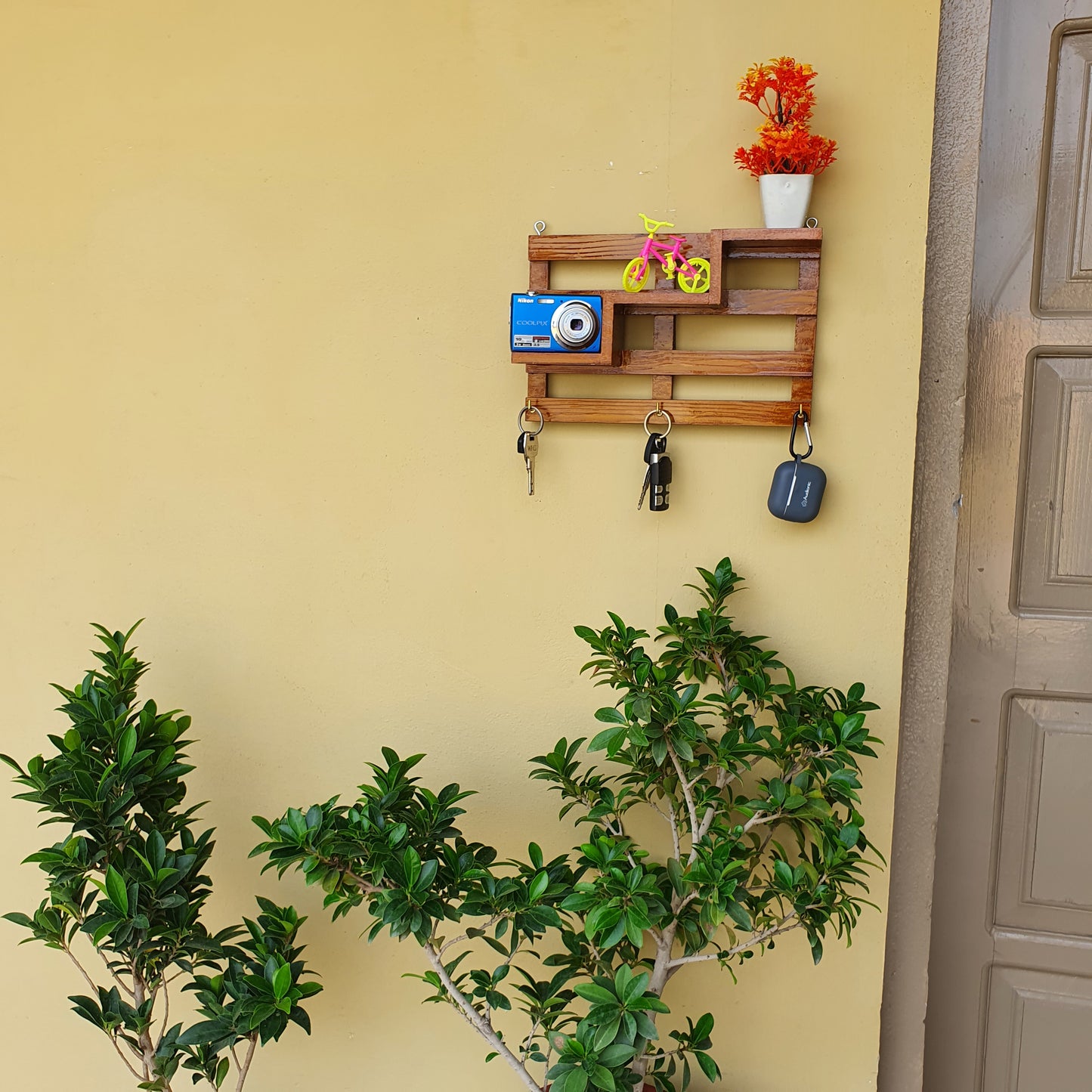 Wall Mount Wooden Mobile Holder (D-8)