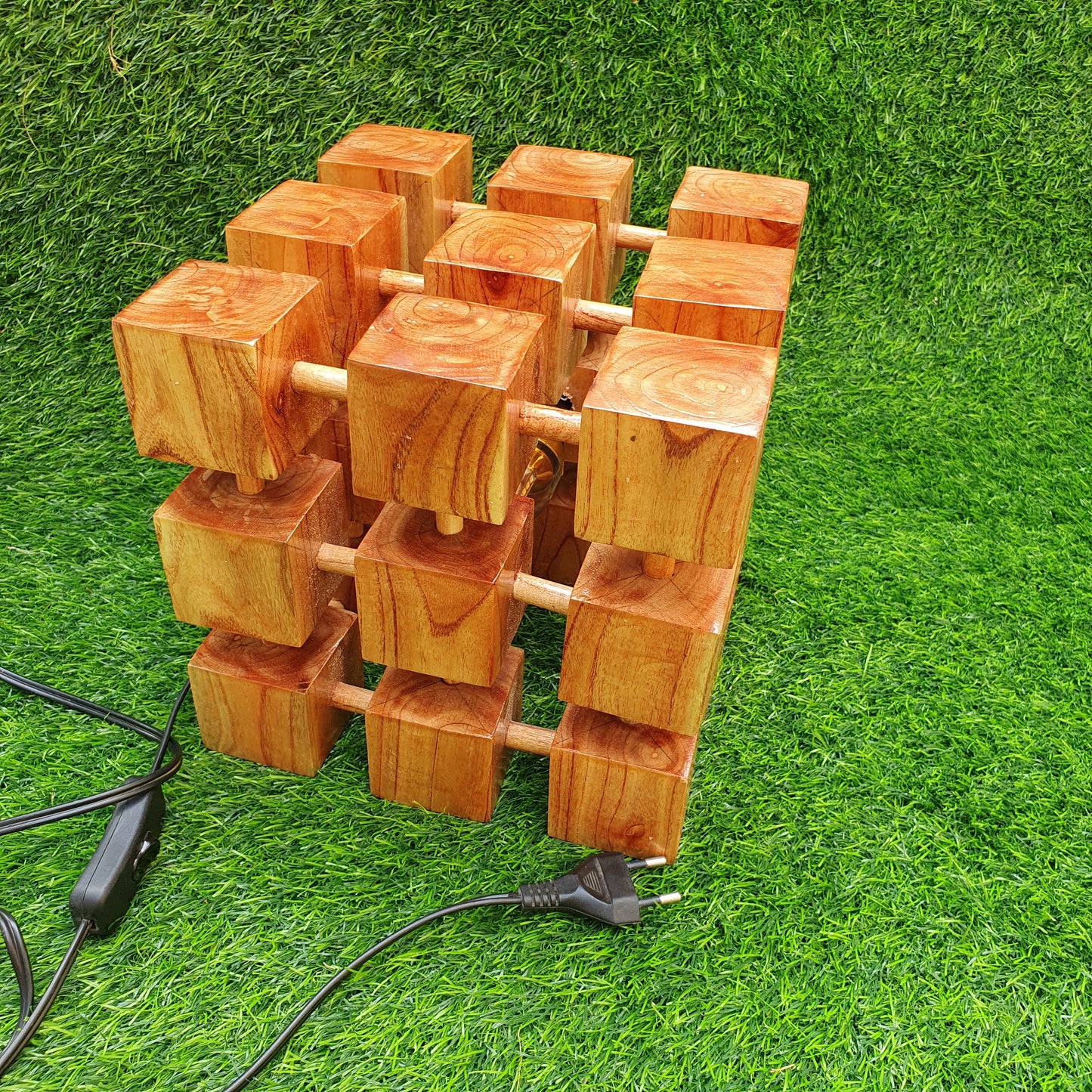 Wooden Cube Lamp