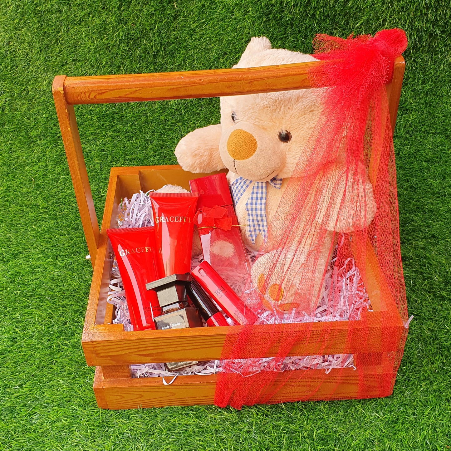 Wooden Gift Basket (D-1)