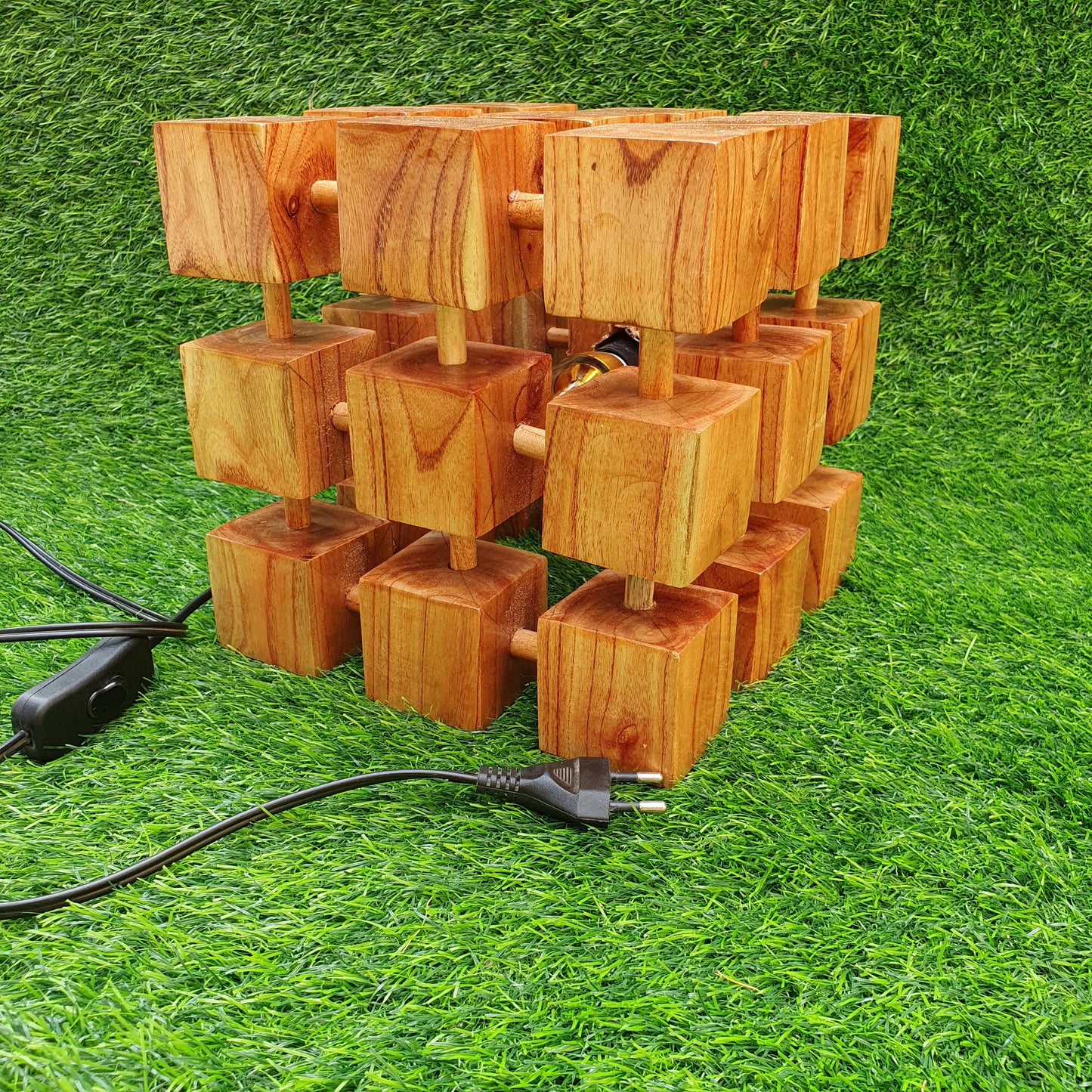 Wooden Cube Lamp