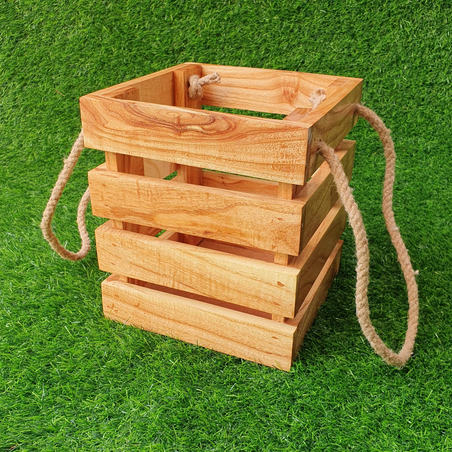 Wooden Gift Basket (D-3)