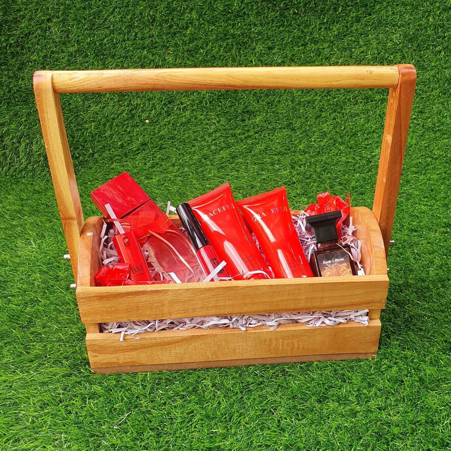 Wooden Gift Basket (D-4)